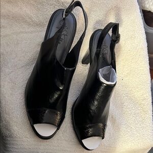 Life Stride Glossy Black Slingback Heels